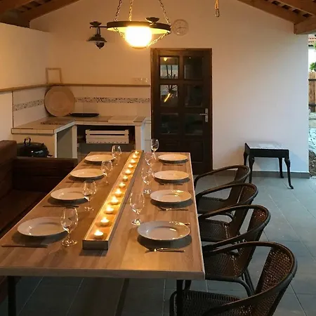 בית נופש Castle Area *